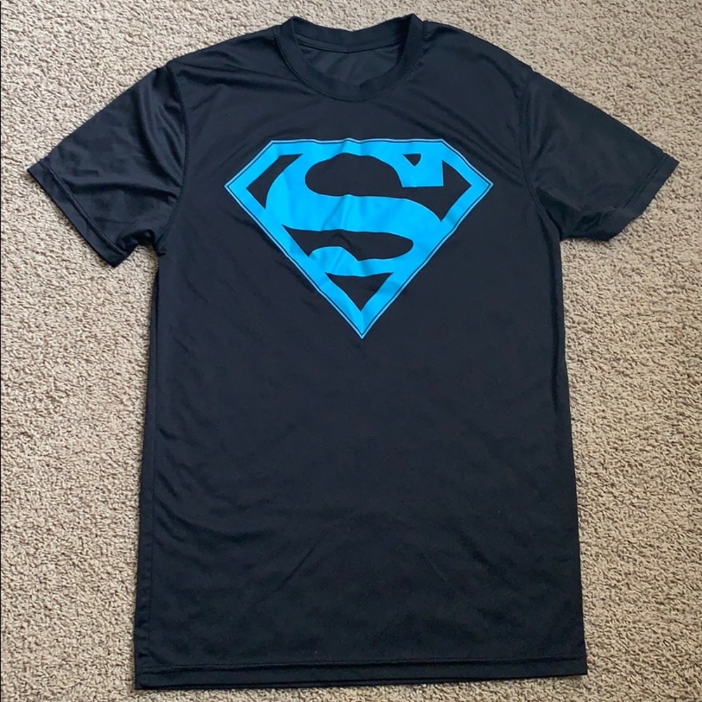 Superman T-Shirt - Size Small